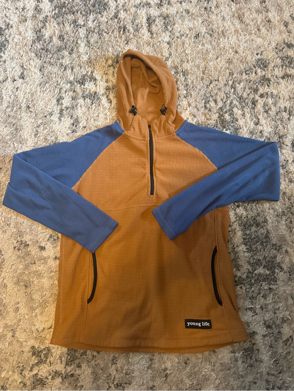 Young life Men's medium Hooded Lightweight Pullover Jacket in Rust and Blue
